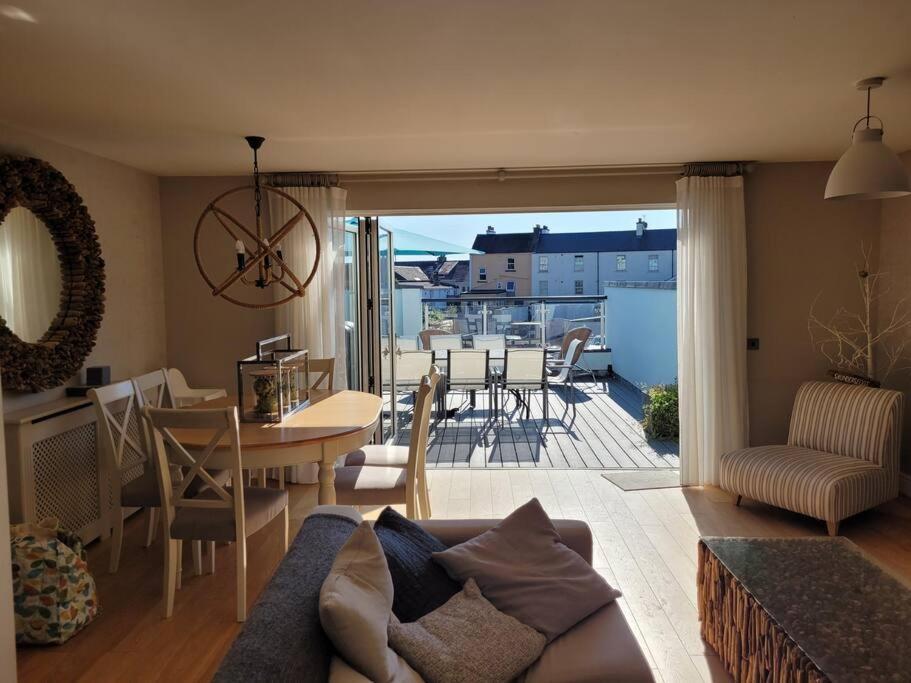 Willa Central Modern Townhouse In Saundersfoot Zewnętrze zdjęcie